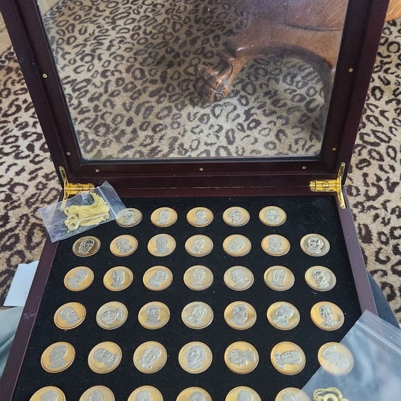 PCS Stamps and Coin Platinum and Gold Highlighted US President Dollars 38 Coins - Picture 9 of 10